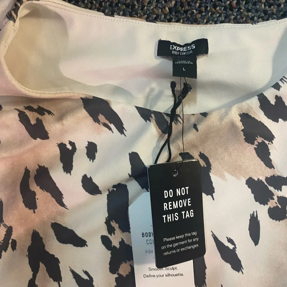 Cheetah Bodysuit - Picture 2 of 3